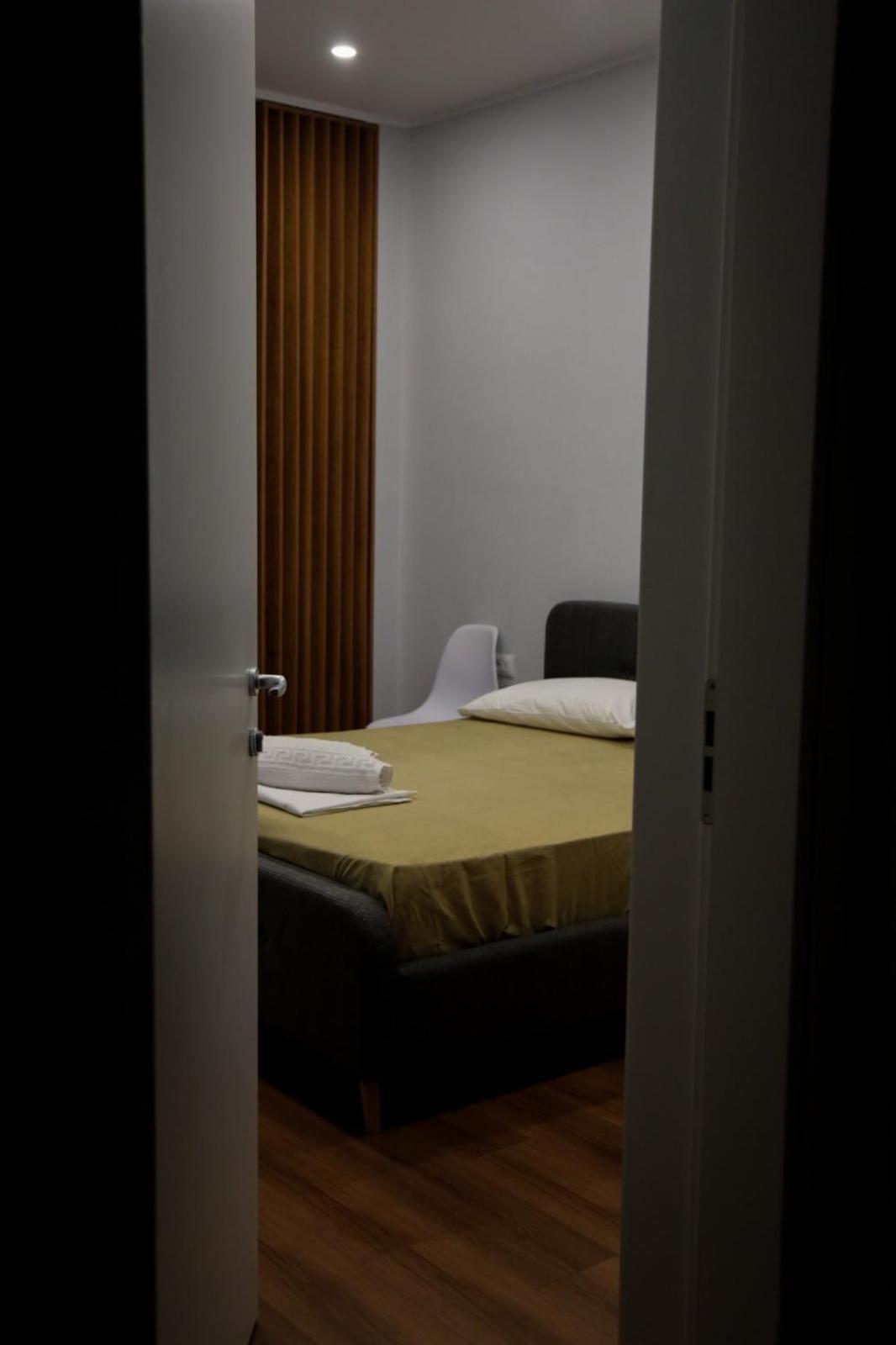Be Solei Studio Apartments Sol 2 Тирана Экстерьер фото