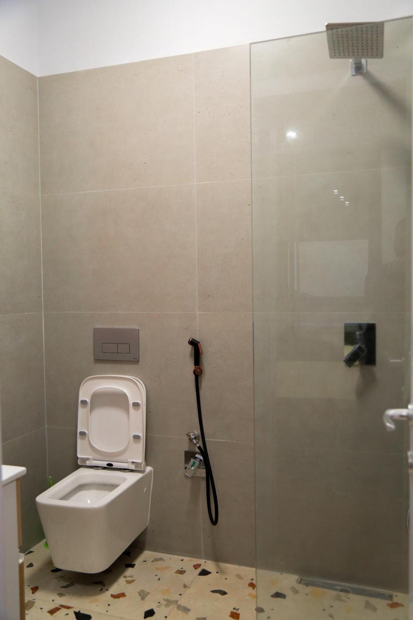 Be Solei Studio Apartments Sol 2 Тирана Экстерьер фото