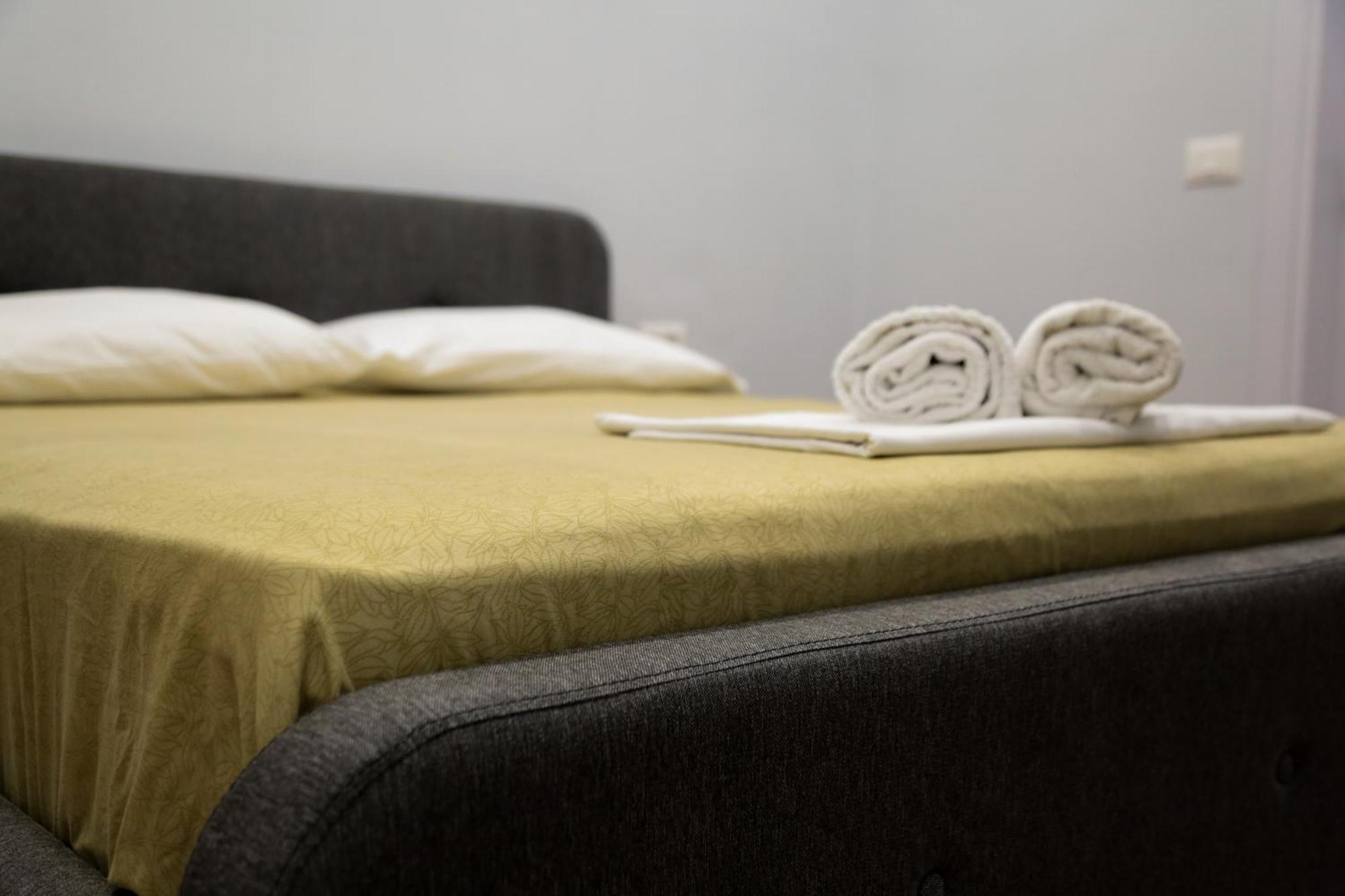 Be Solei Studio Apartments Sol 2 Тирана Экстерьер фото