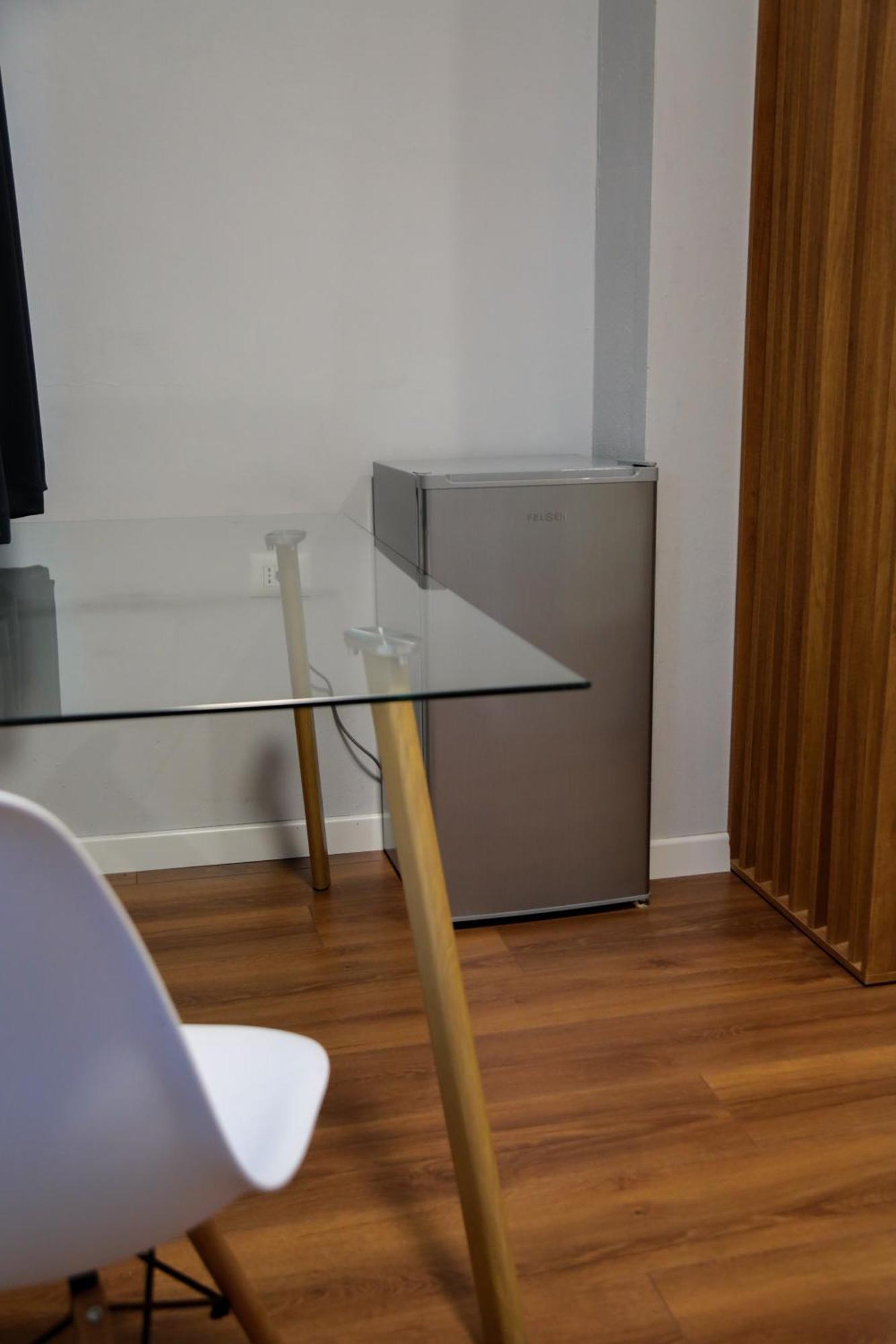 Be Solei Studio Apartments Sol 2 Тирана Экстерьер фото