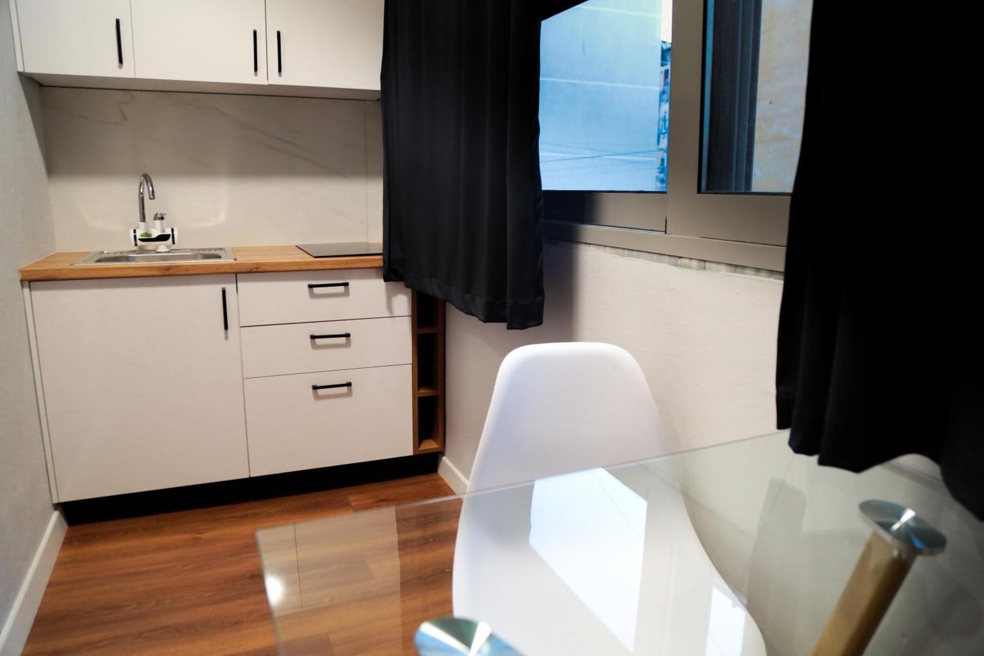 Be Solei Studio Apartments Sol 2 Тирана Экстерьер фото